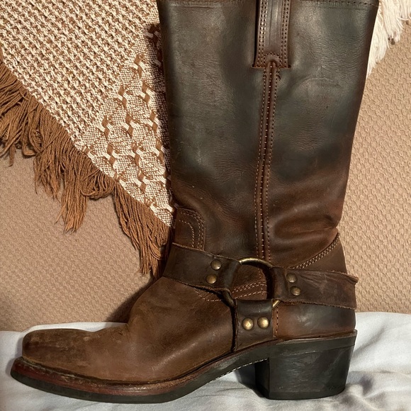 FRYE Mid-Calf Leather Boots! Size 7m, Brown. - Picture 2 of 6